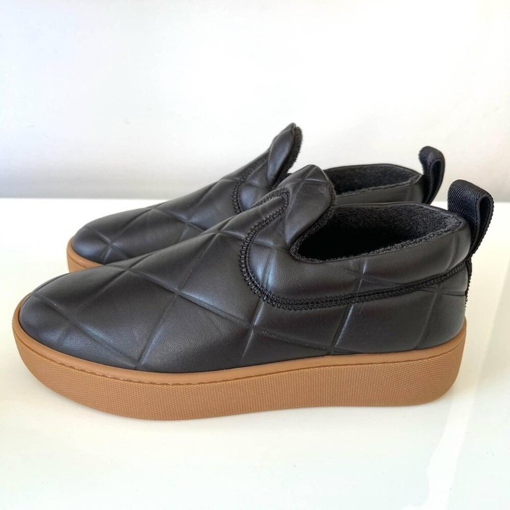 Bottega Veneta Women's Black and Brown Trainers